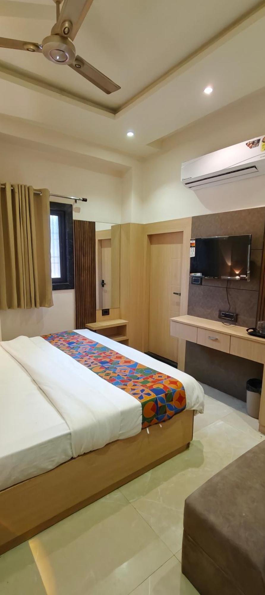 Hotel Ambika Dx Gwalior Exterior foto