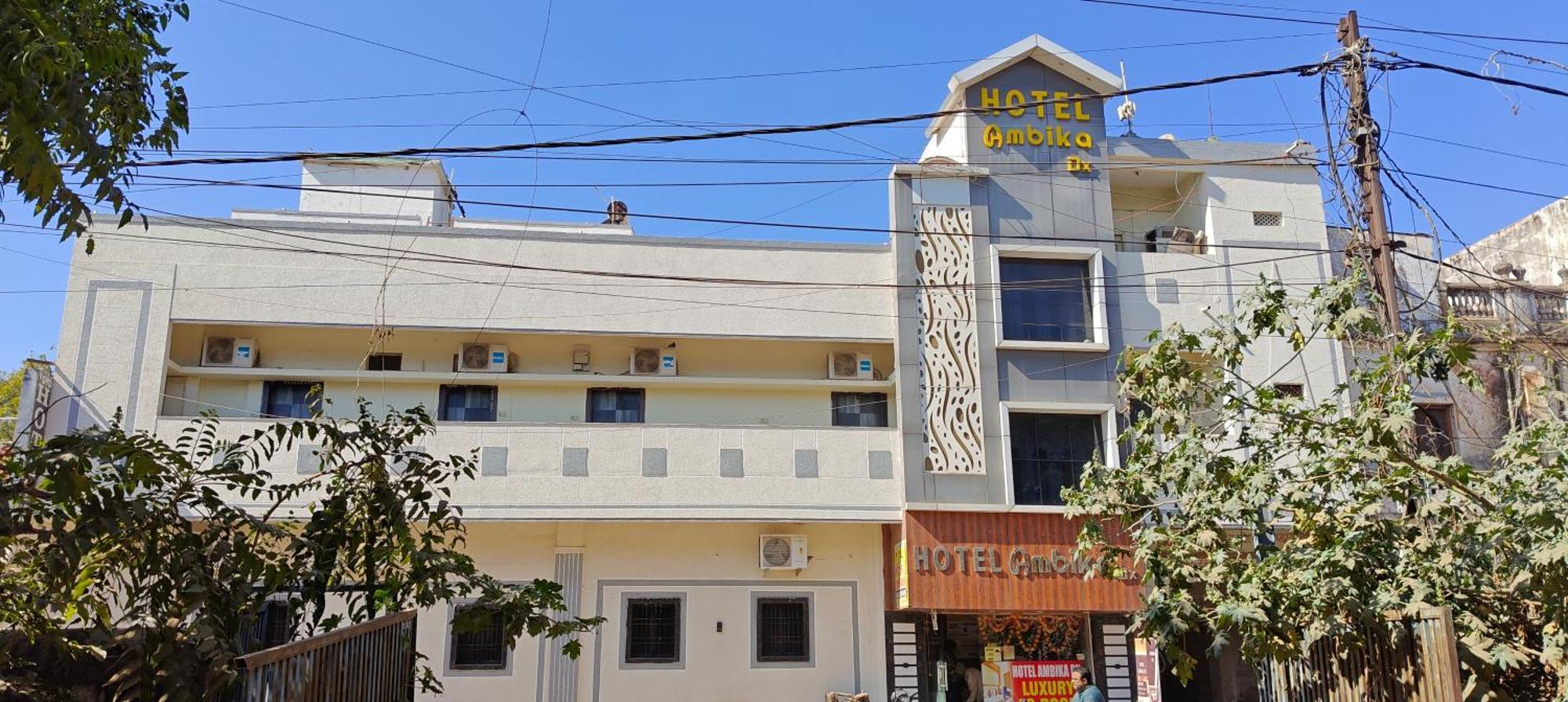 Hotel Ambika Dx Gwalior Exterior foto